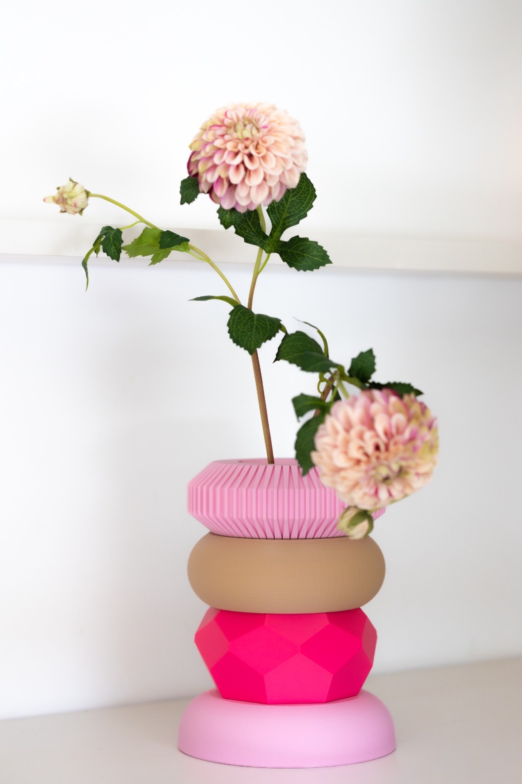 Farverig geometrisk byg selv vase
